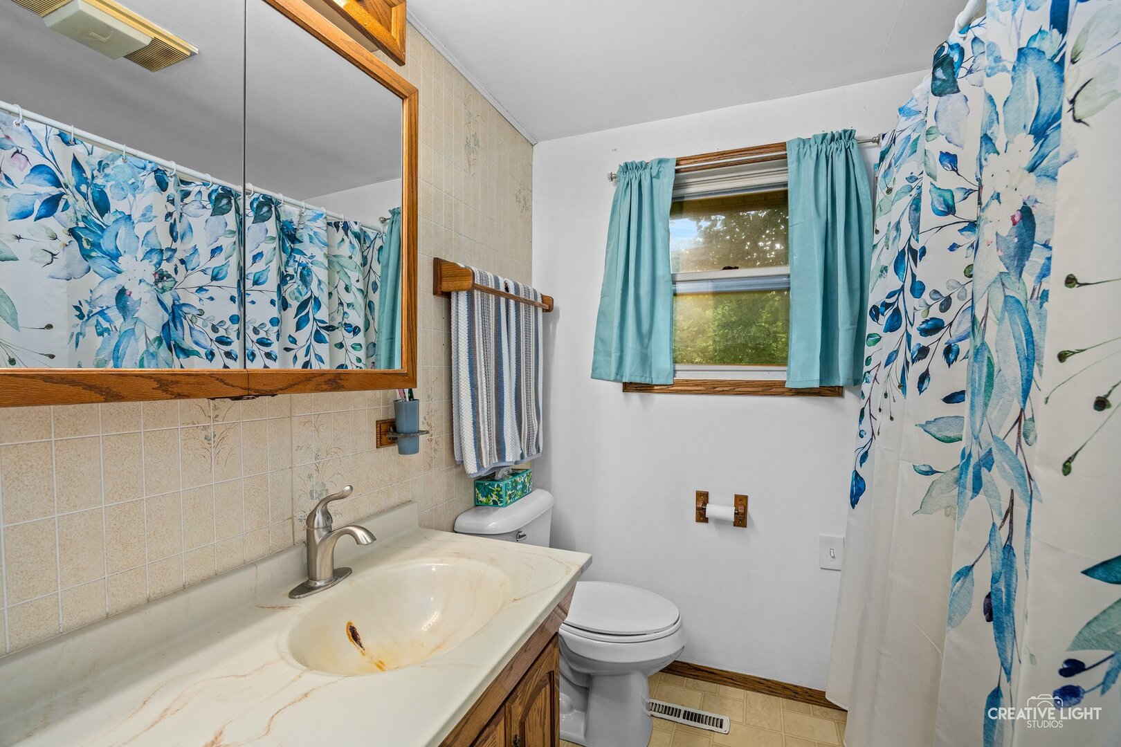 4520 Douglas Road Property Photo 14