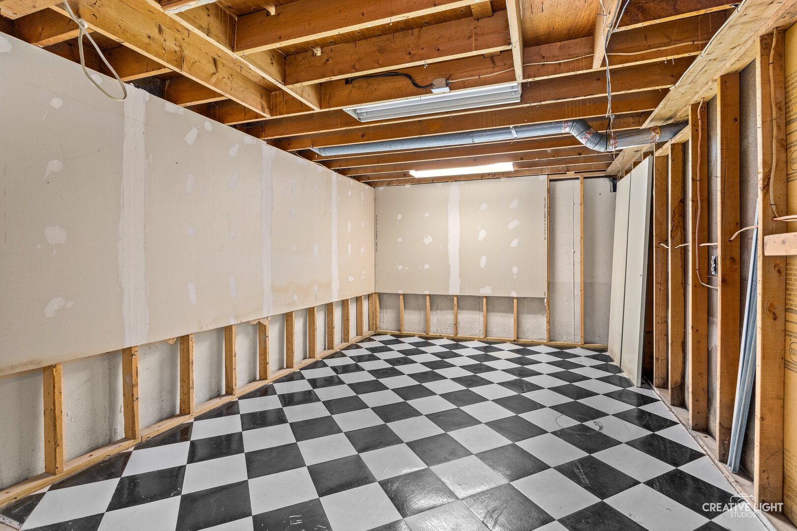 4520 Douglas Road Property Photo 17