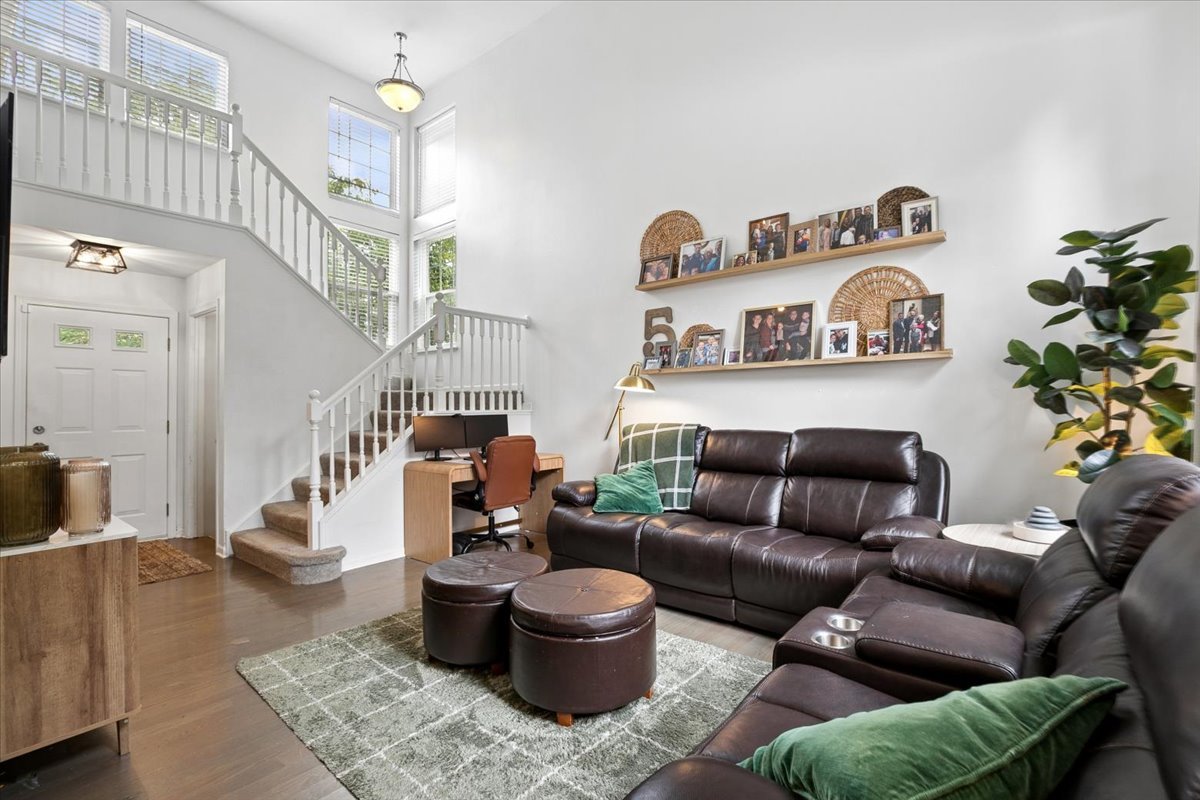 1171 Chesterfield Lane Property Photo 3