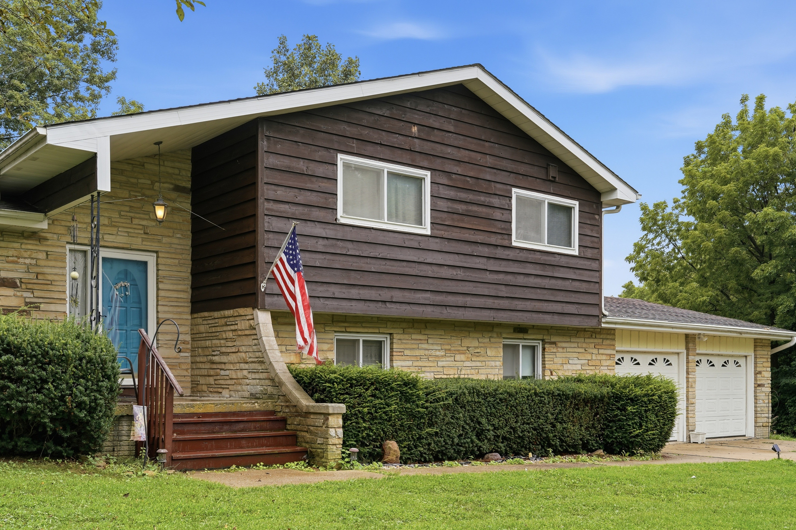 23853 Hazel Road Property Photo 2