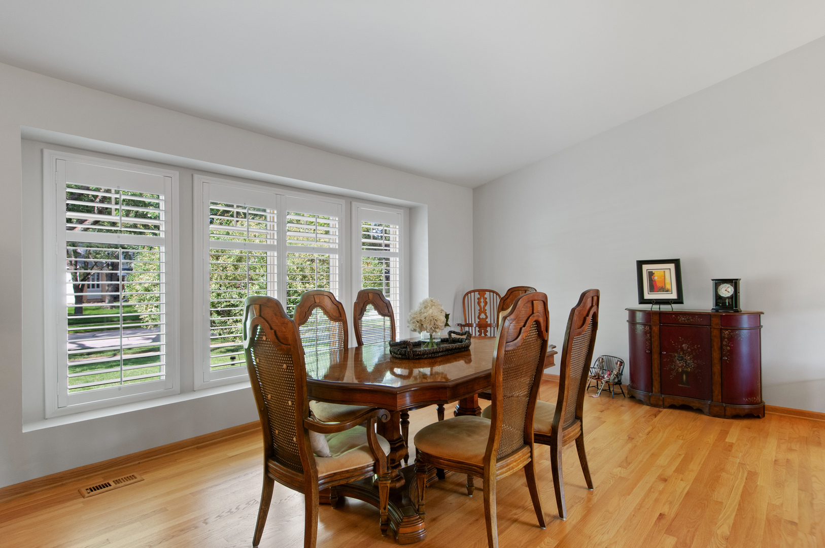 669 Kensington Way Property Photo 12