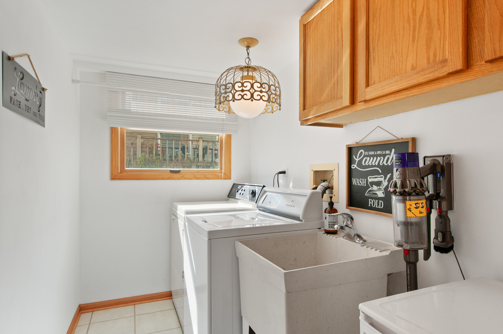 669 Kensington Way Property Photo 17