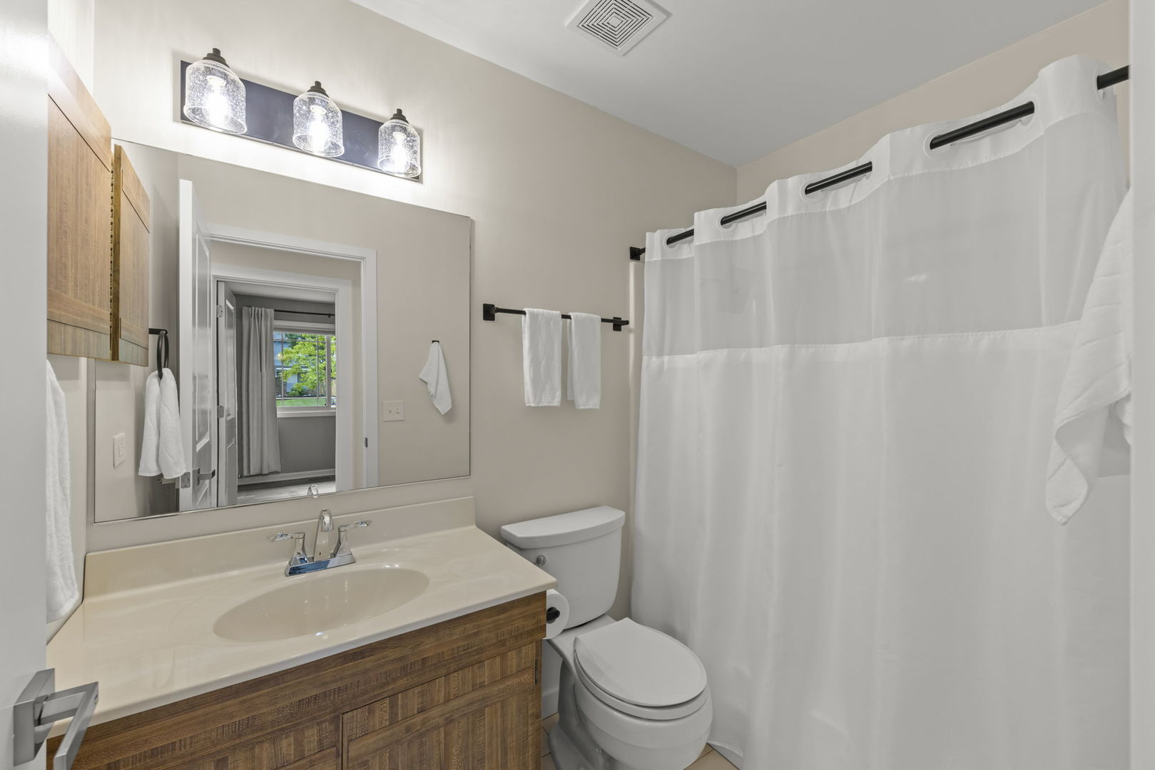 306 Drake Court Property Photo 15