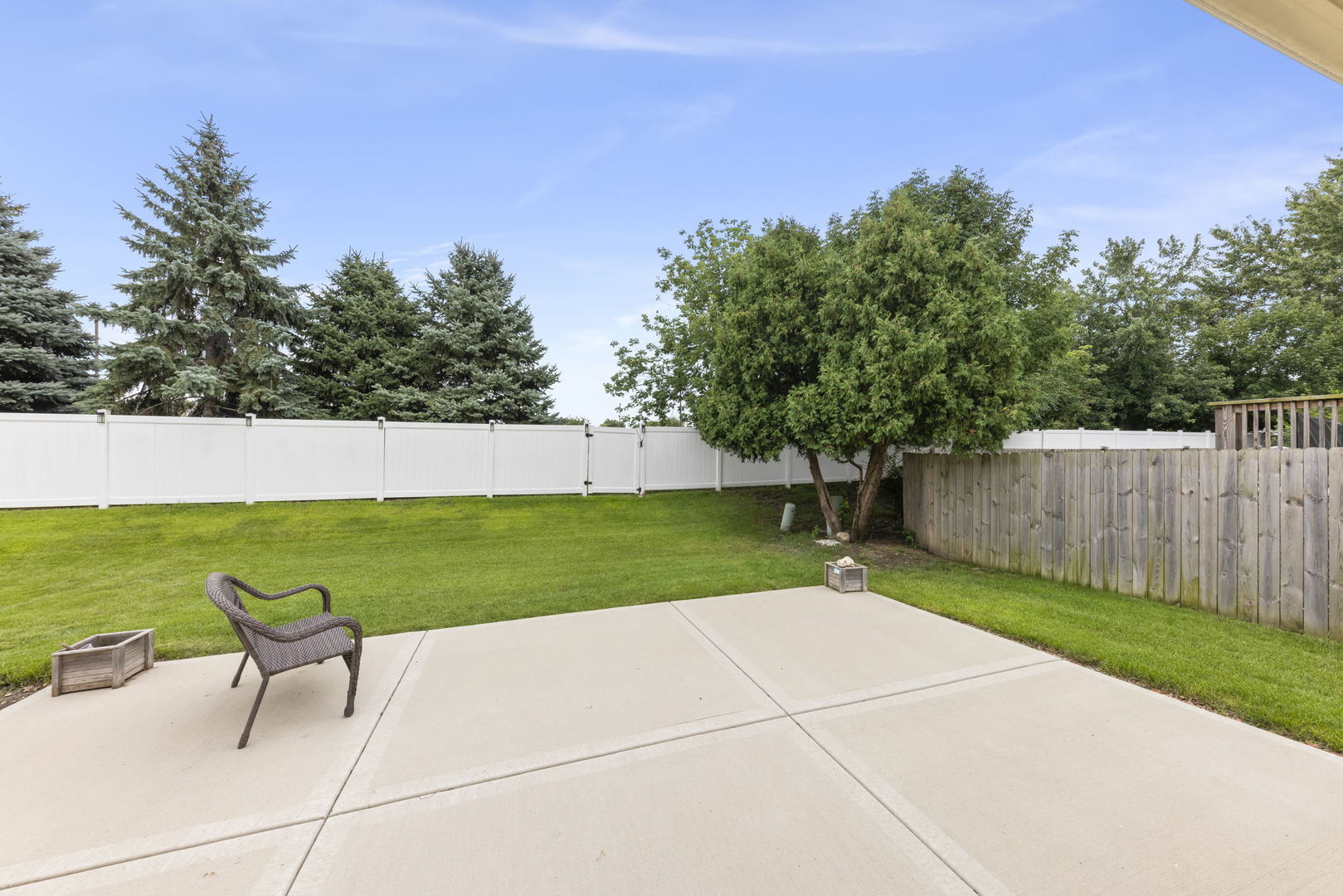 306 Drake Court Property Photo 18