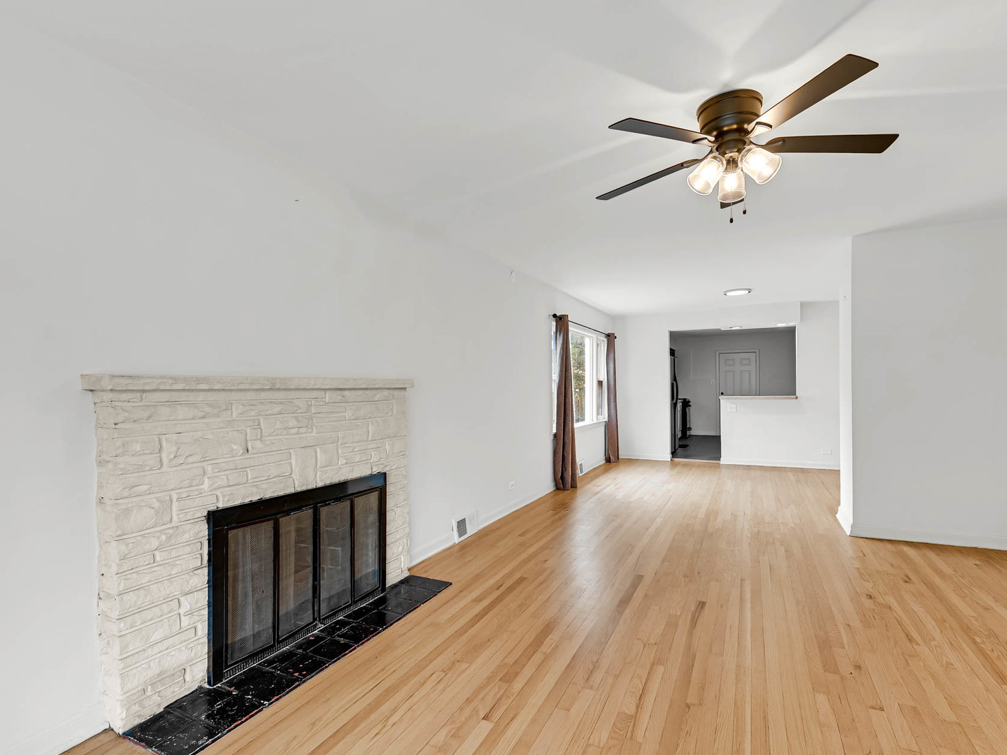 1749 E 71st Place Property Photo 2