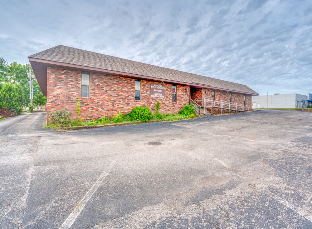 3405 Broadway Street Property Photo 2