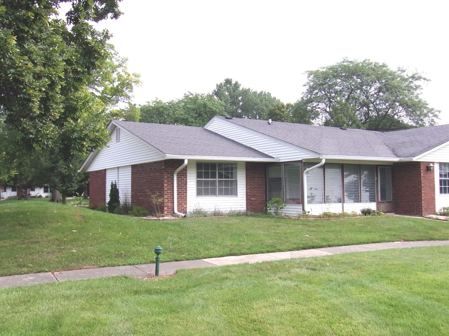 7405 Clarendon Court 073 Property Photo 25