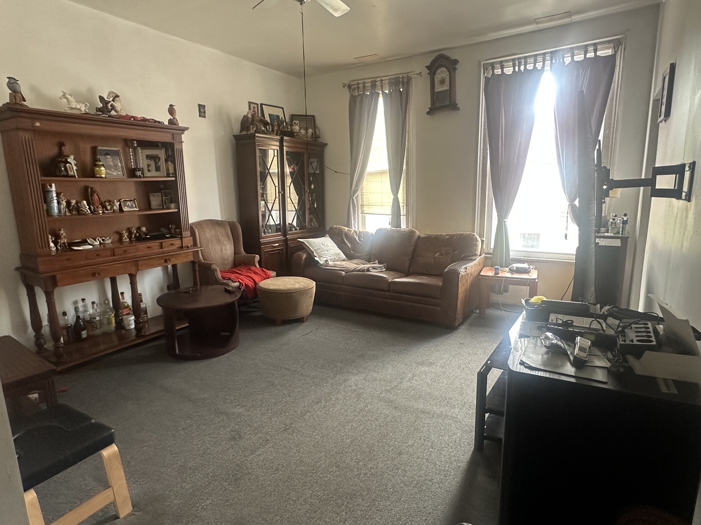 1811 W Grand Avenue Property Photo 5