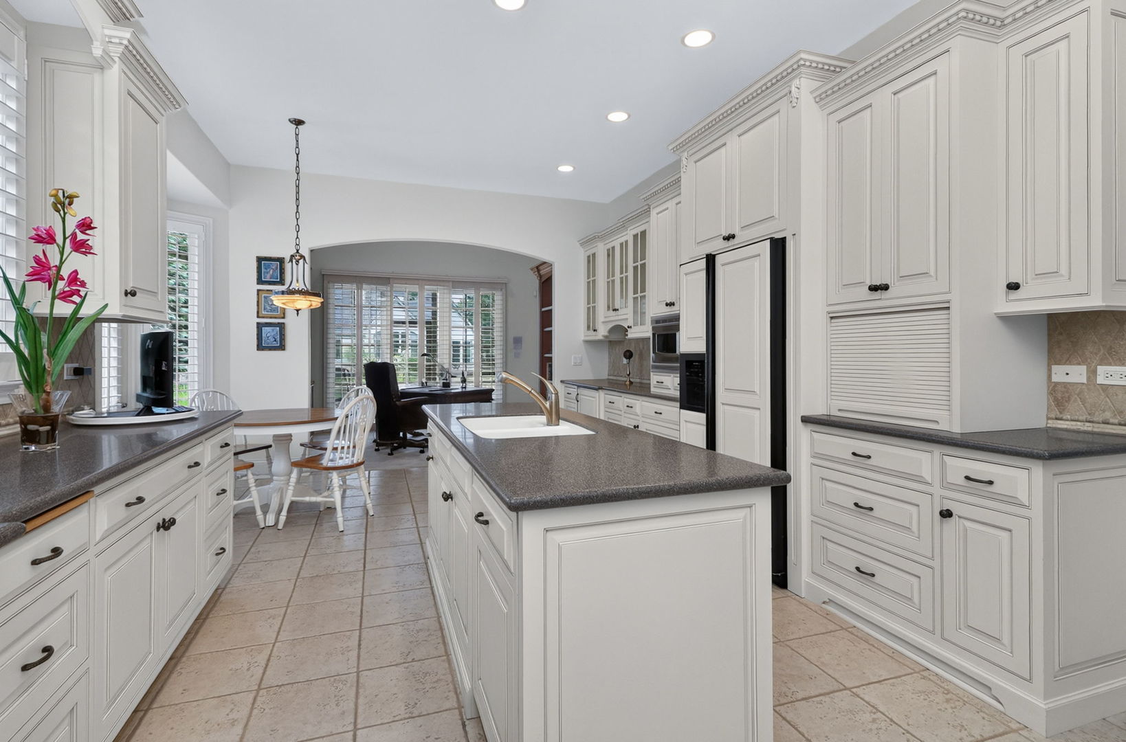 46 Forest Gate Circle Property Photo 9