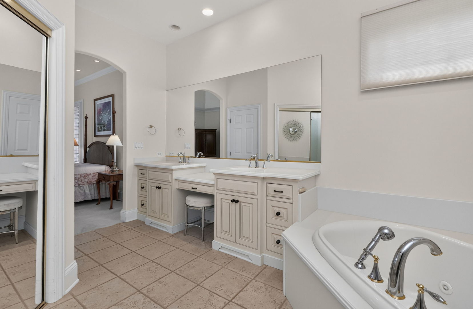 46 Forest Gate Circle Property Photo 17