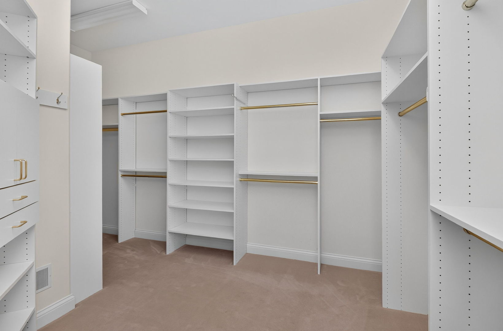 46 Forest Gate Circle Property Photo 18