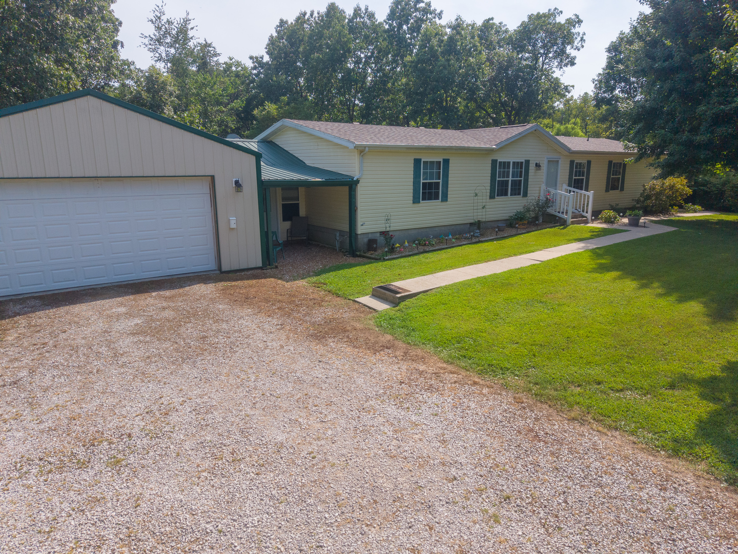 572 Gerrish Road Property Photo 2