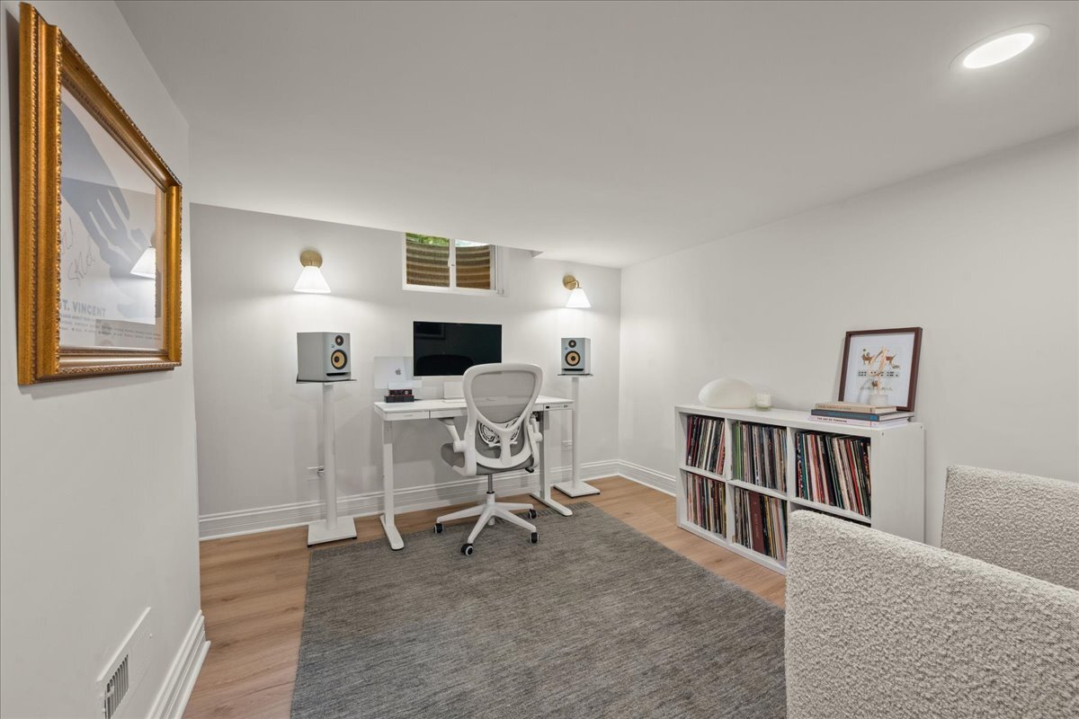 803 Pine Street Property Photo 18
