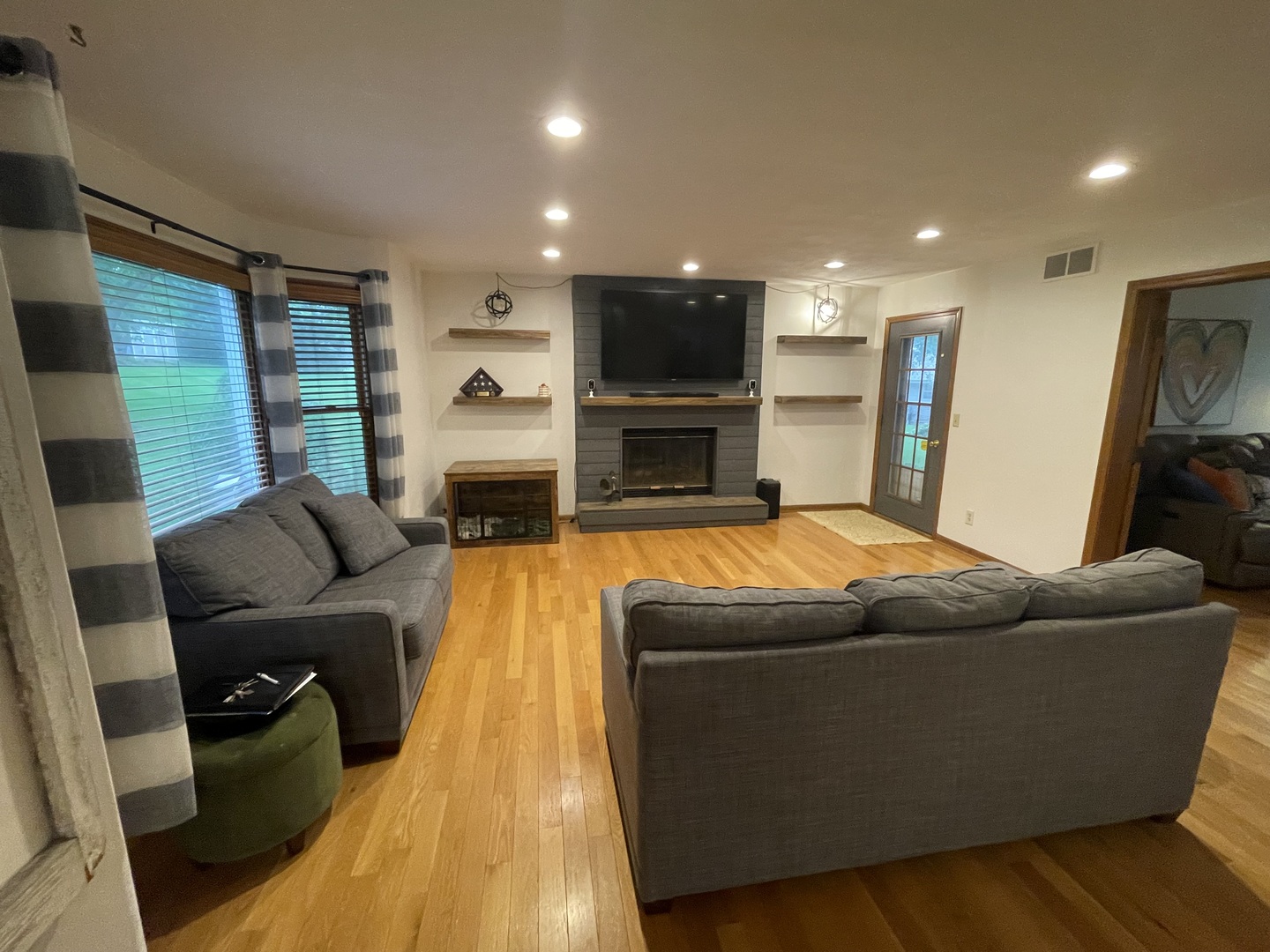 2137 Saint James Avenue Property Photo 10