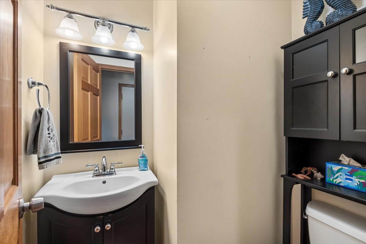 6008 Tomlinson Drive Property Photo 12