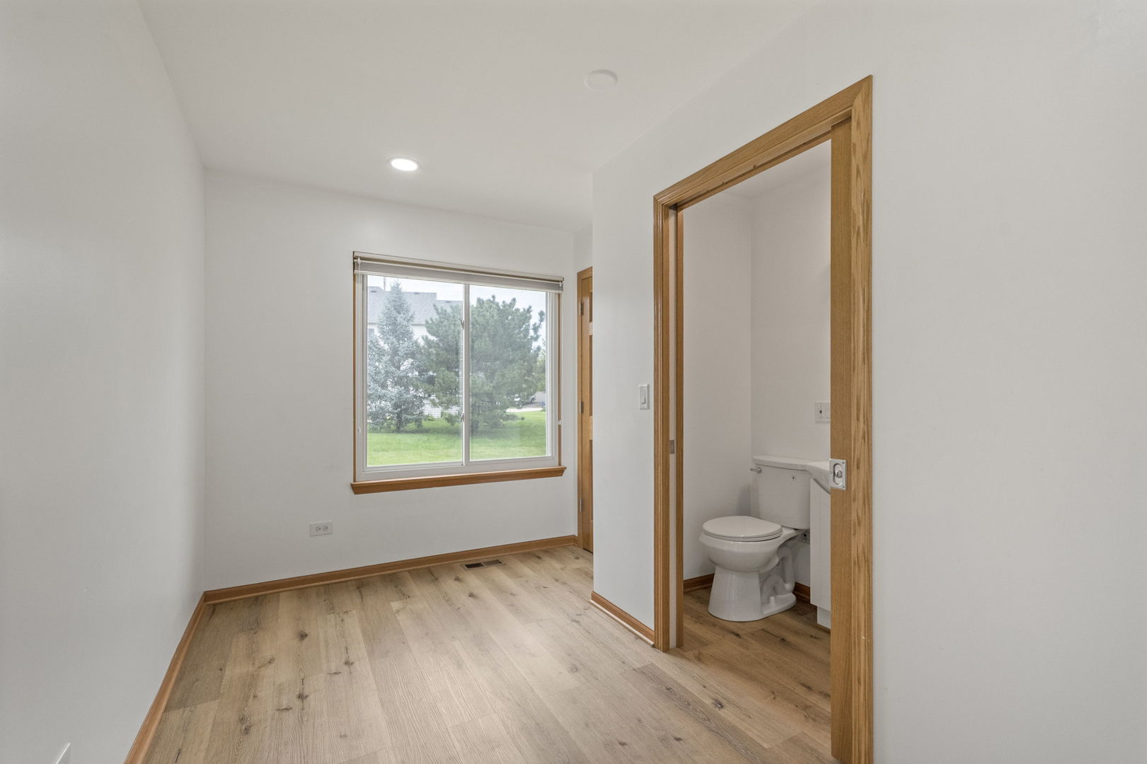1129 S Wabena Avenue Property Photo 8