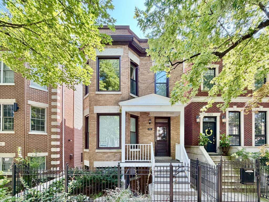 1721 W Nelson Street Ch3 Property Photo 1