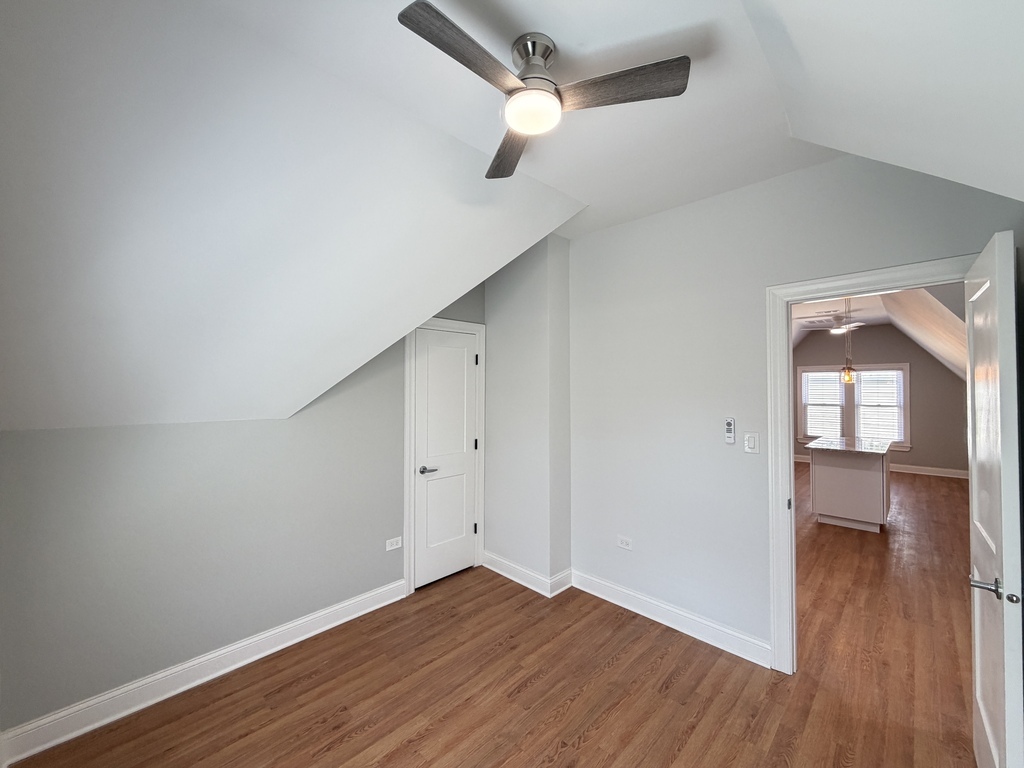 1721 W Nelson Street Ch3 Property Photo 20