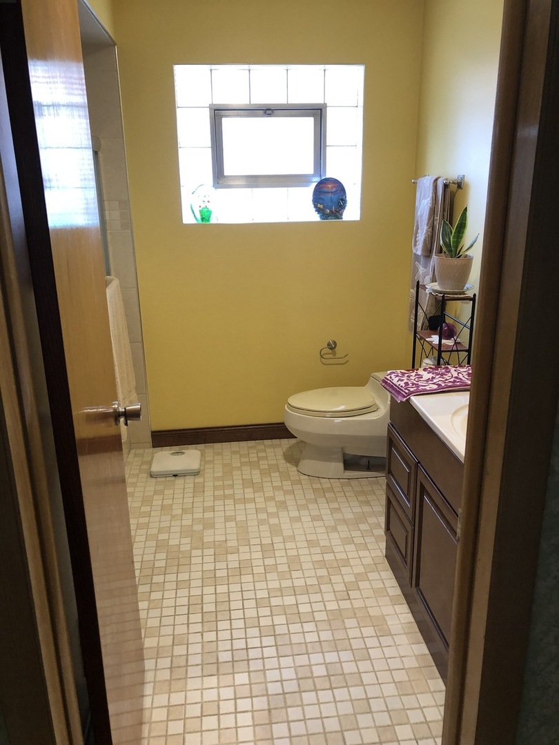 8600 S Kildare Avenue Property Photo 27