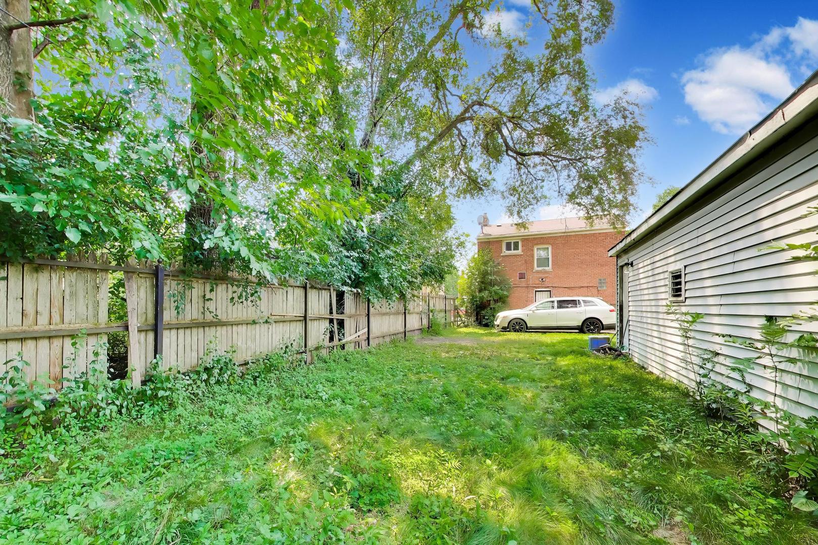 9615 S Bensley Avenue Property Photo 20