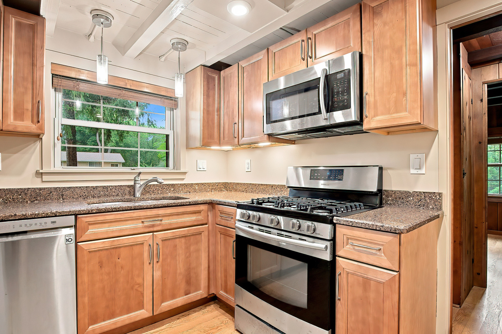 7706 Arbor Road Property Photo 3