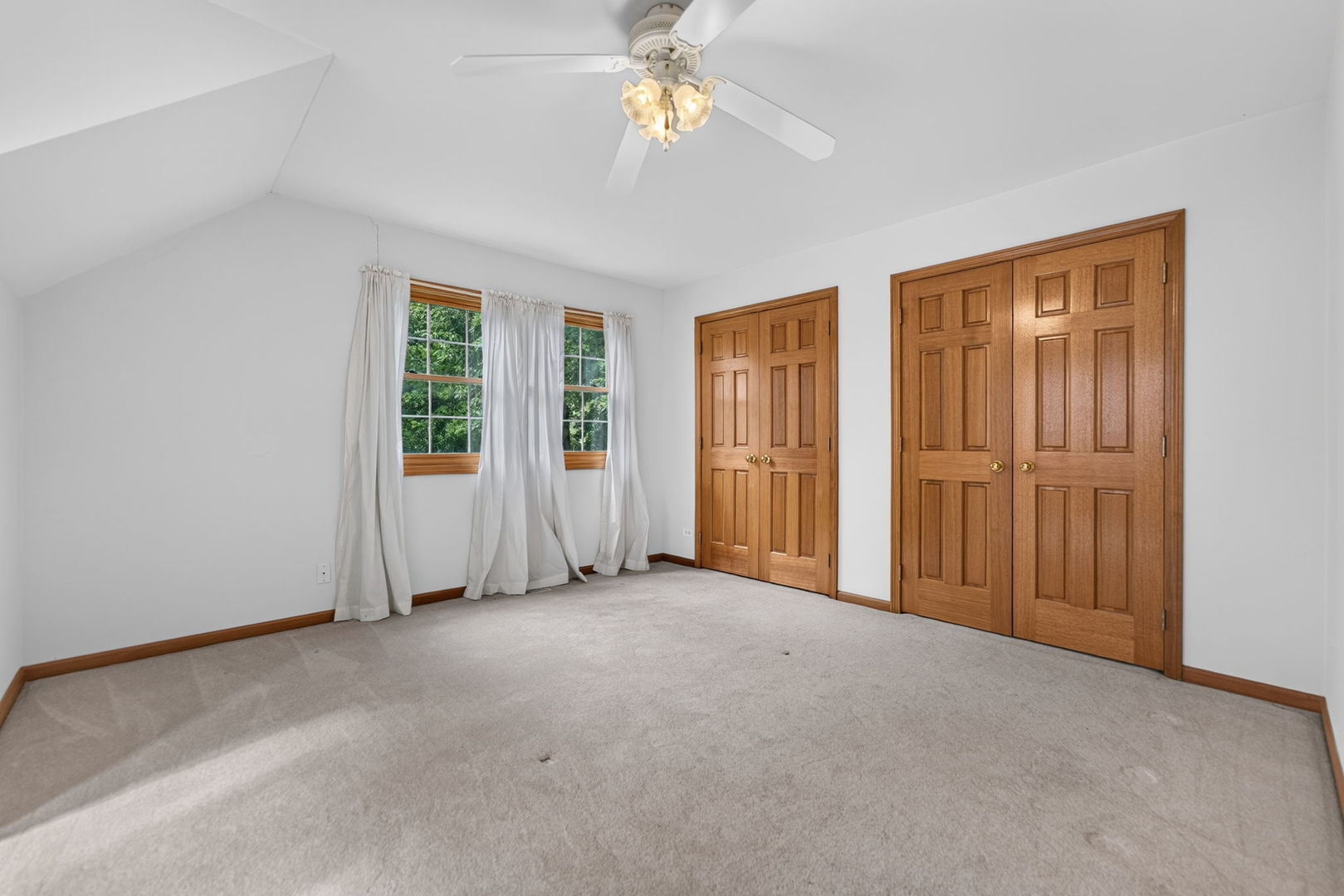 4n760 S Circle Drive Property Photo 16