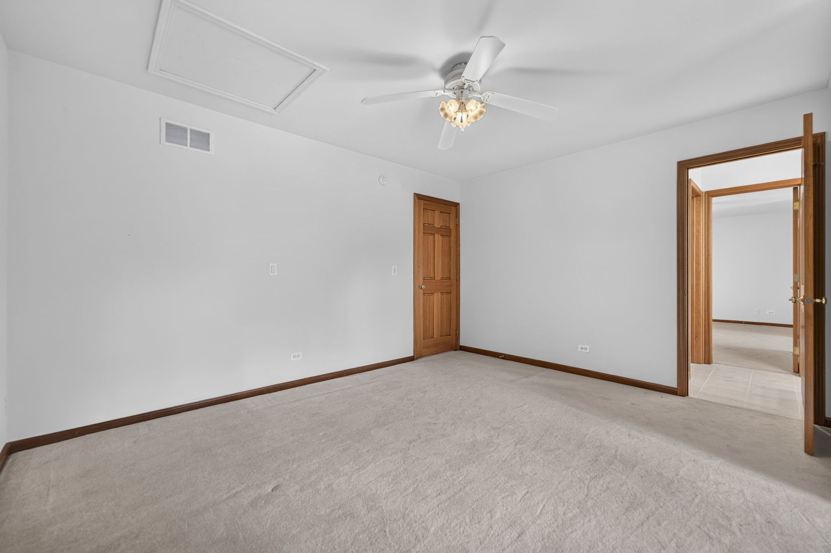 4n760 S Circle Drive Property Photo 17