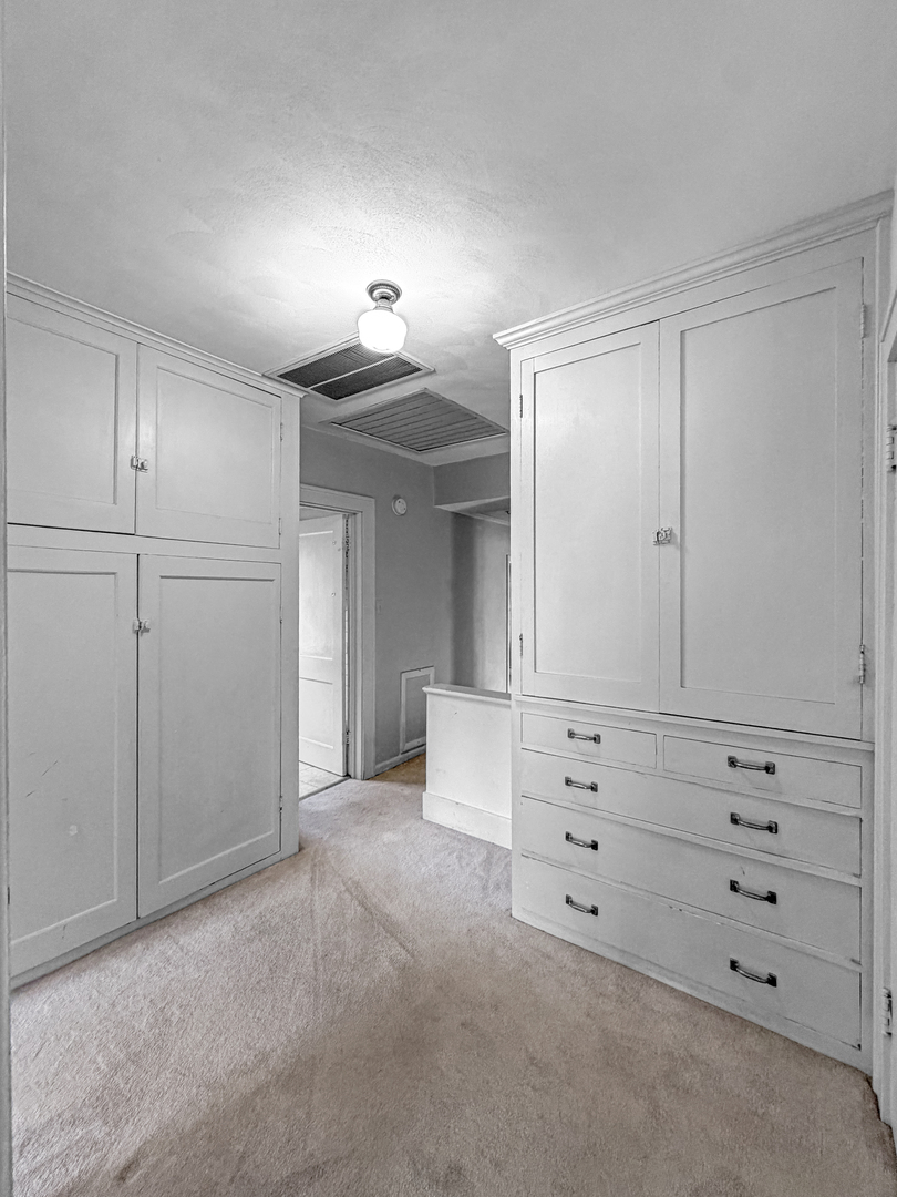 422 S Park Boulevard Property Photo 14