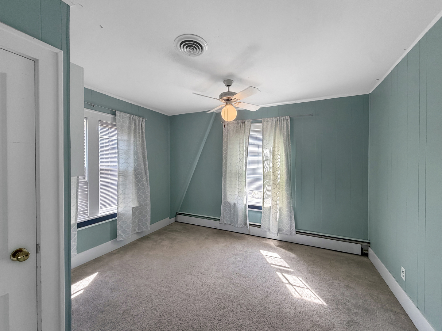 422 S Park Boulevard Property Photo 18