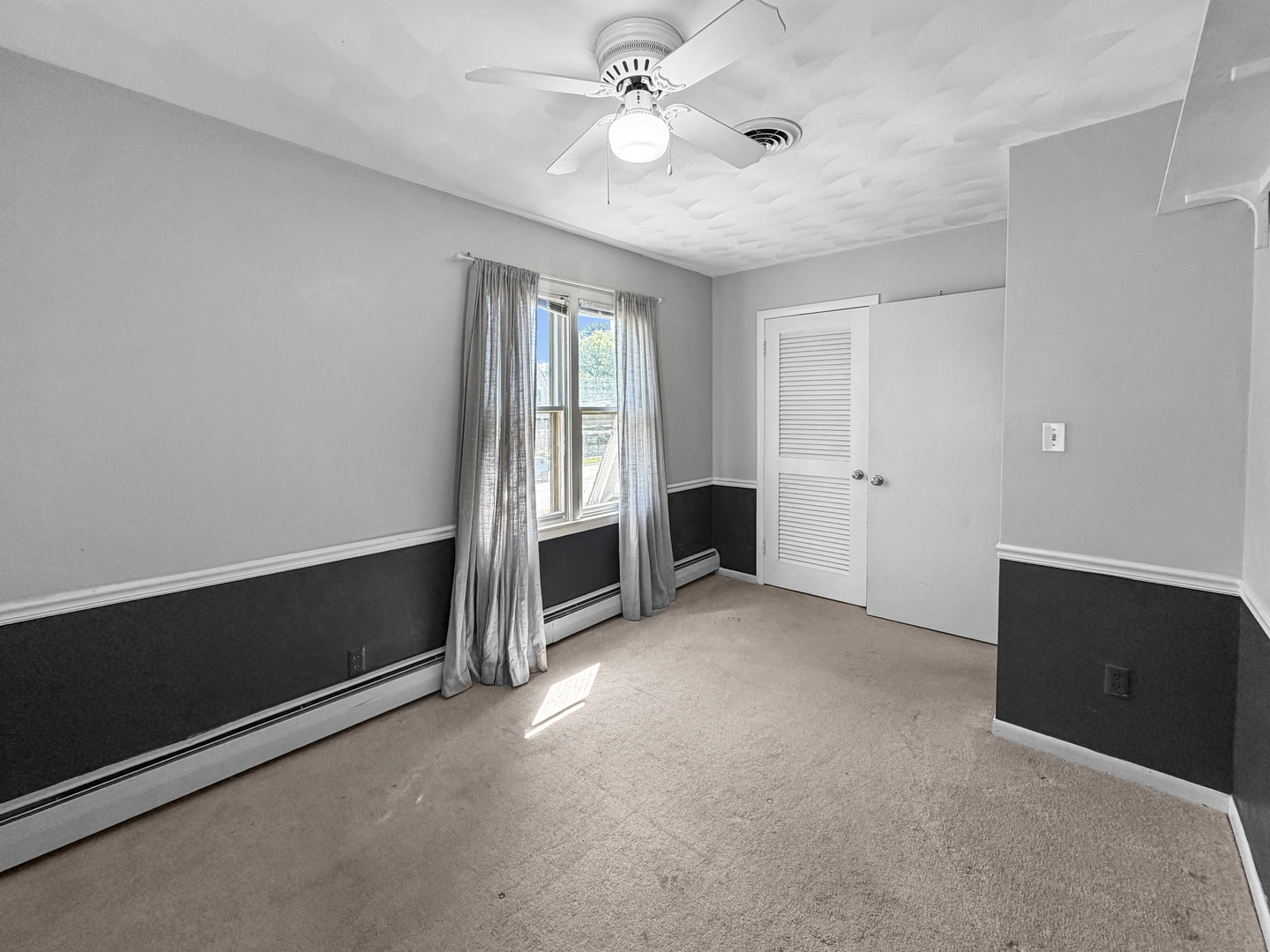 422 S Park Boulevard Property Photo 20