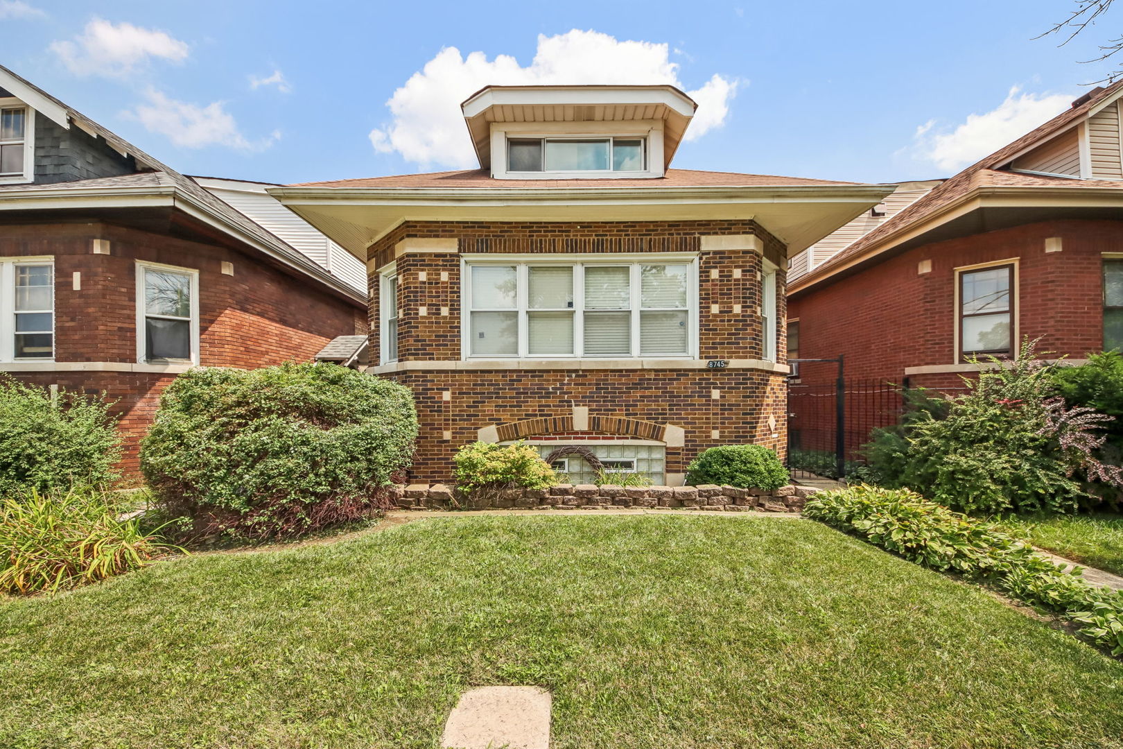 8745 S Sangamon Street Property Photo 2