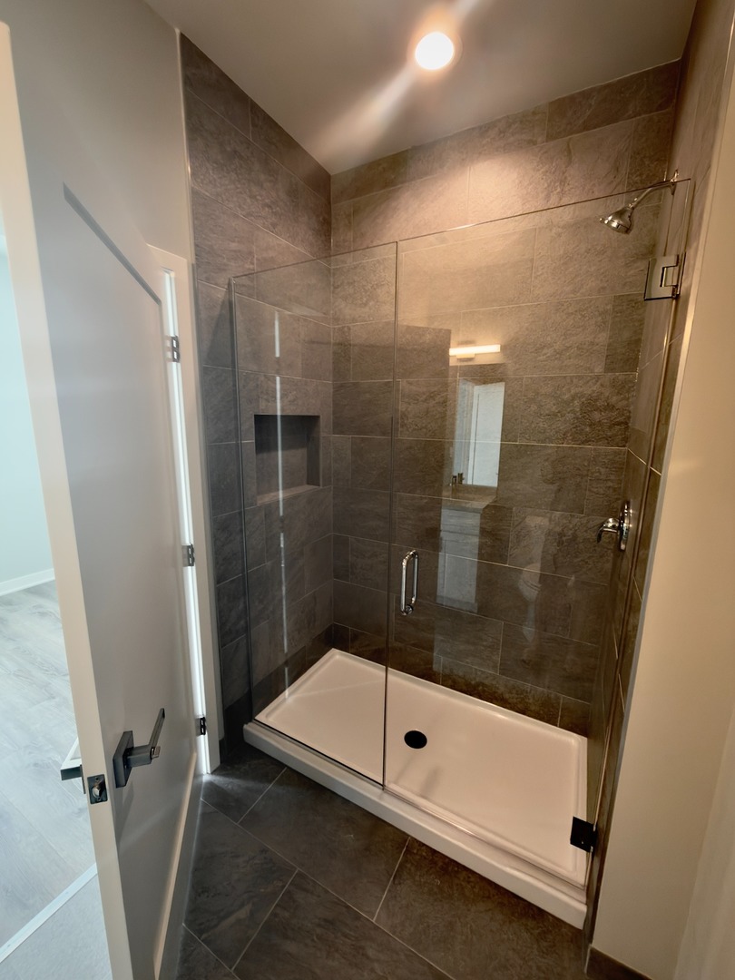 2807 S Halsted Street 309 Property Photo 9