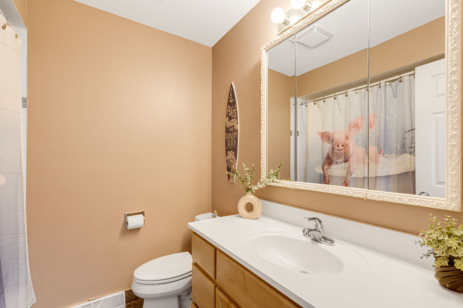 831 N Lombard Road Property Photo 15