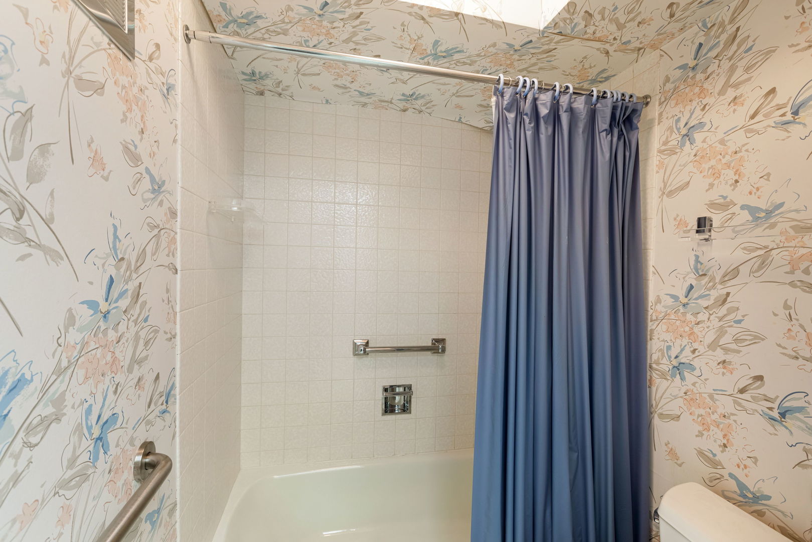 4949 Golf Road 310 Property Photo 16
