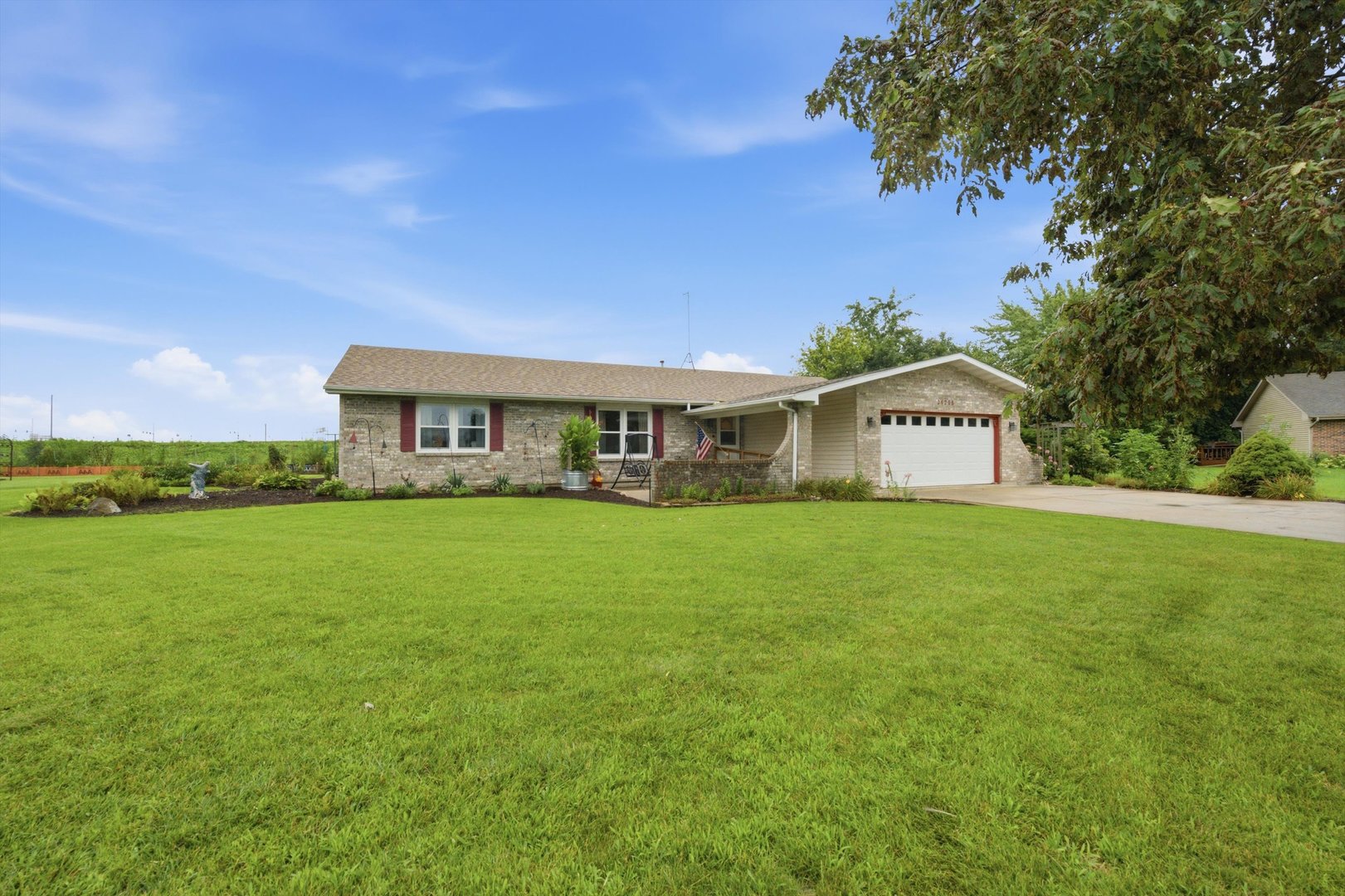 24208 W Frances Court Property Photo 3
