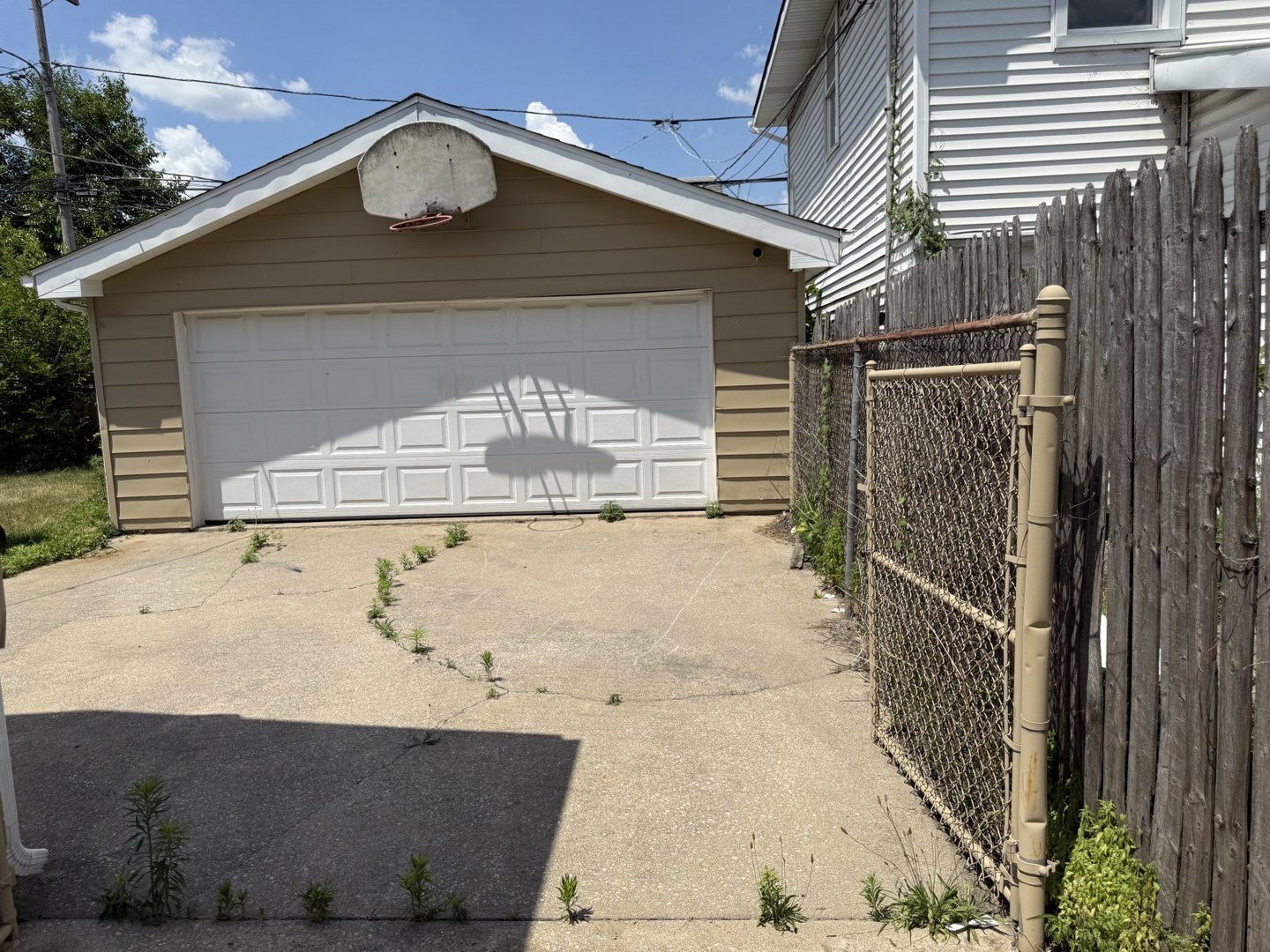 538 Ingraham Avenue Property Photo 3