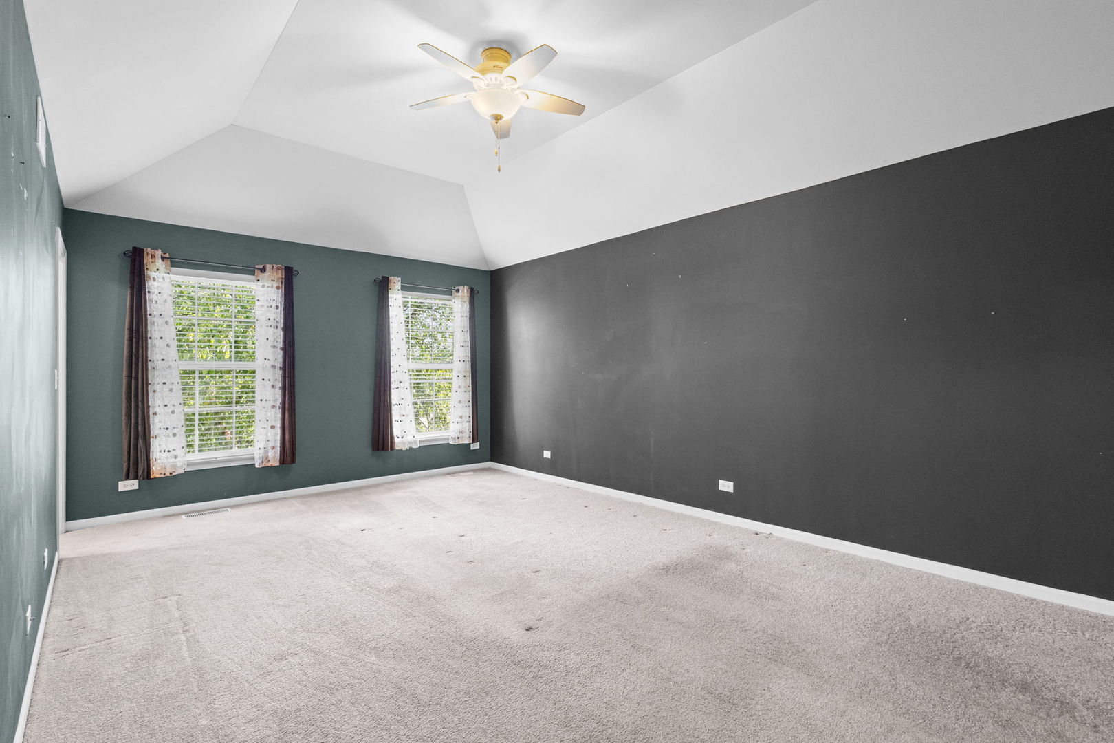 435 Shadow Wood Drive Property Photo 12