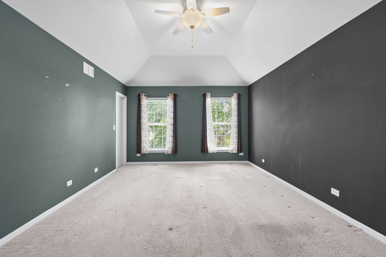 435 Shadow Wood Drive Property Photo 13