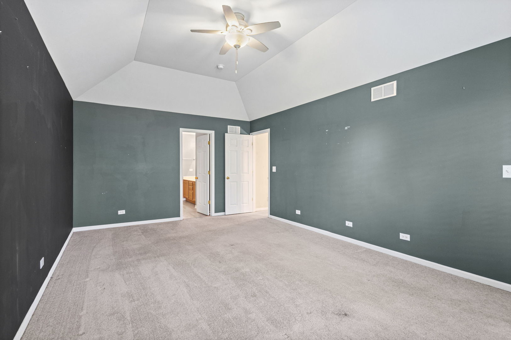 435 Shadow Wood Drive Property Photo 14