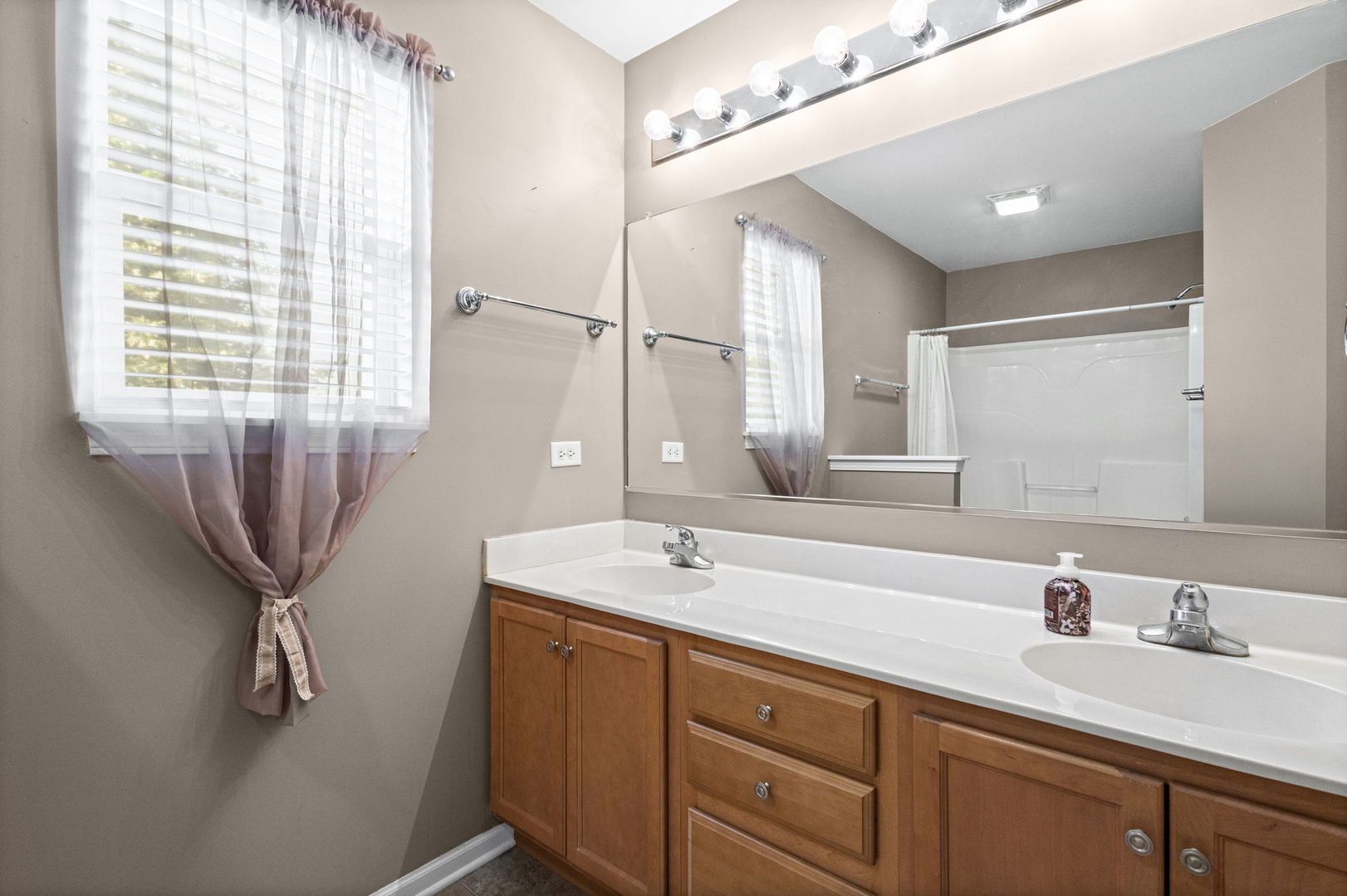 435 Shadow Wood Drive Property Photo 29