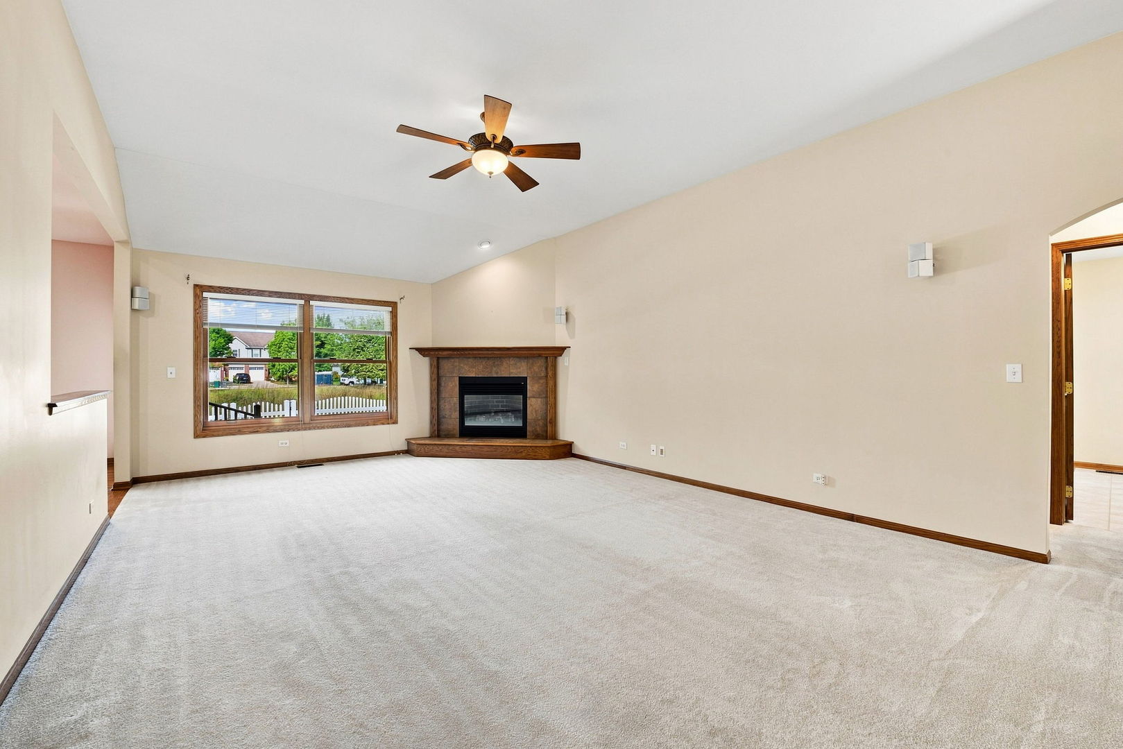 529 Raven Road Property Photo 6