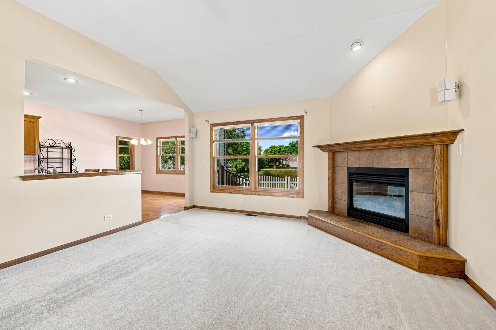 529 Raven Road Property Photo 7