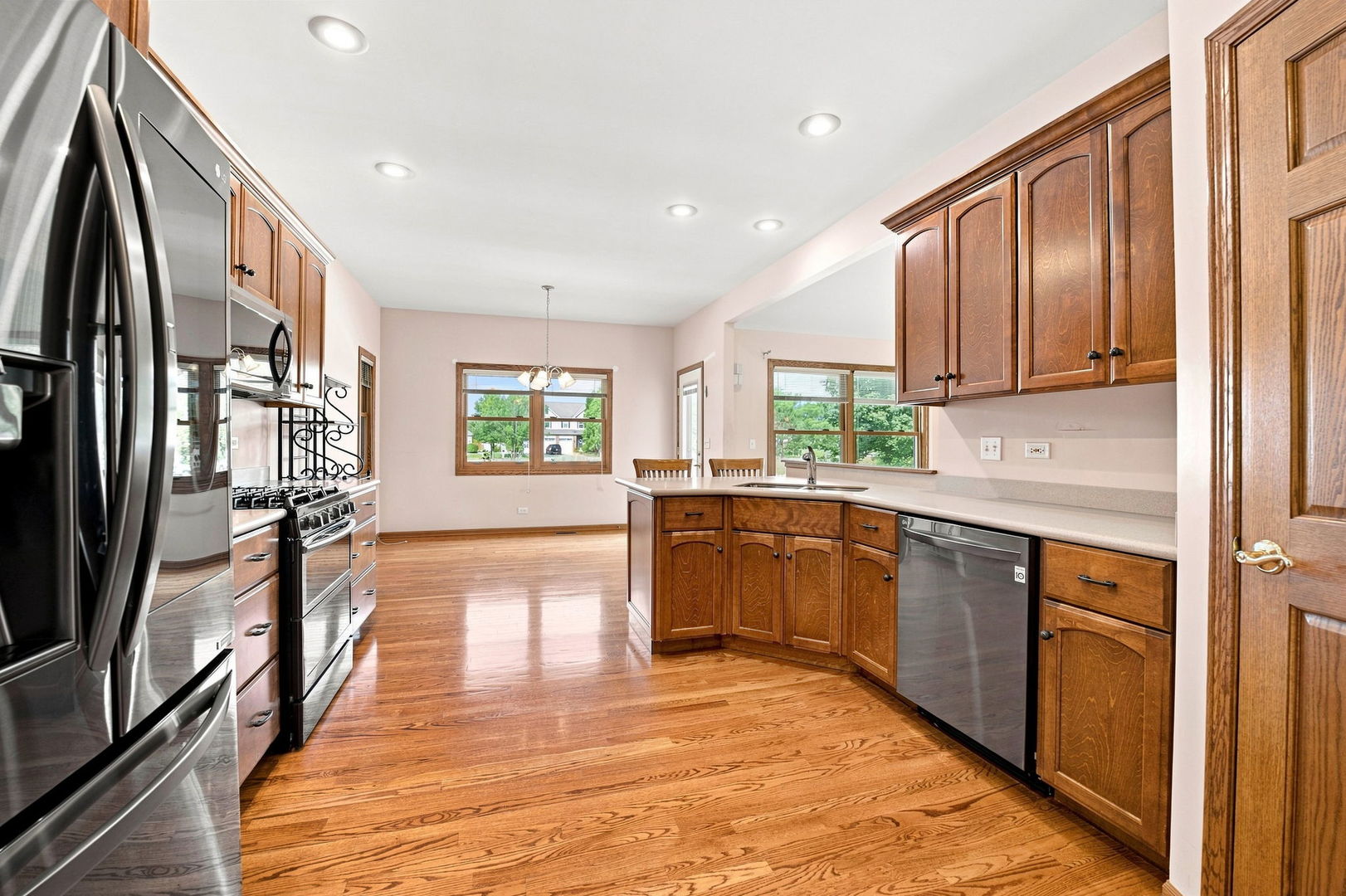 529 Raven Road Property Photo 8