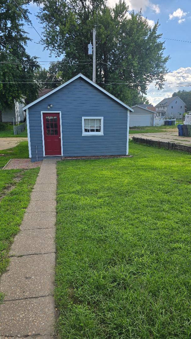 345 7th Avenue North Property Photo 6