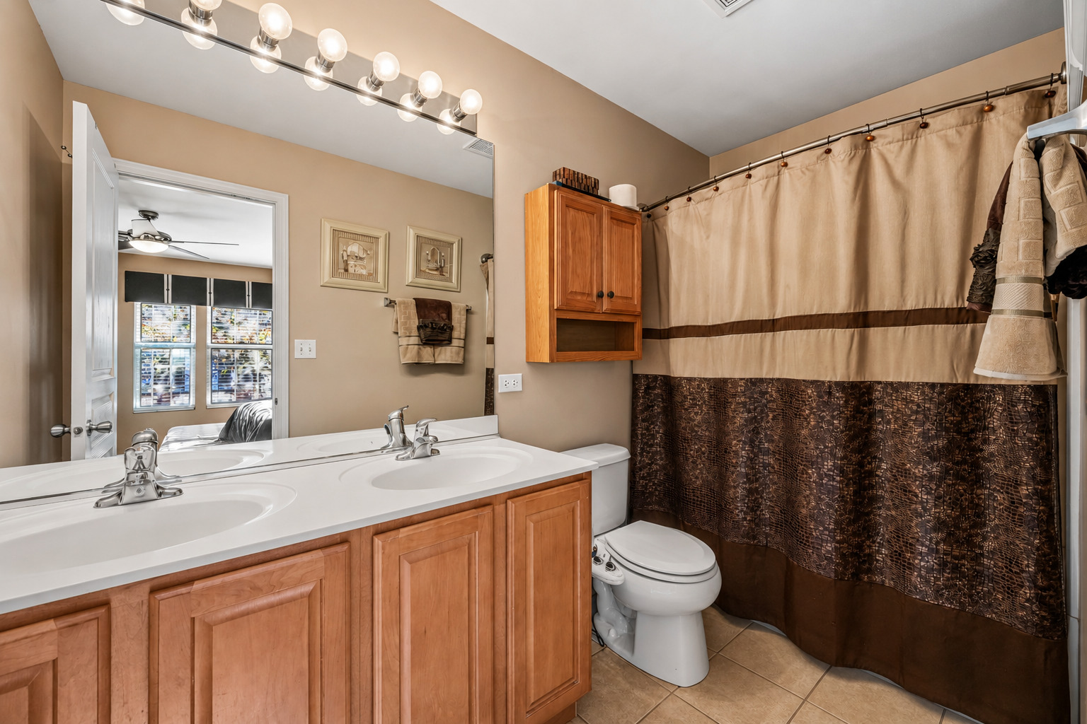 2431 Emily Lane Property Photo 13