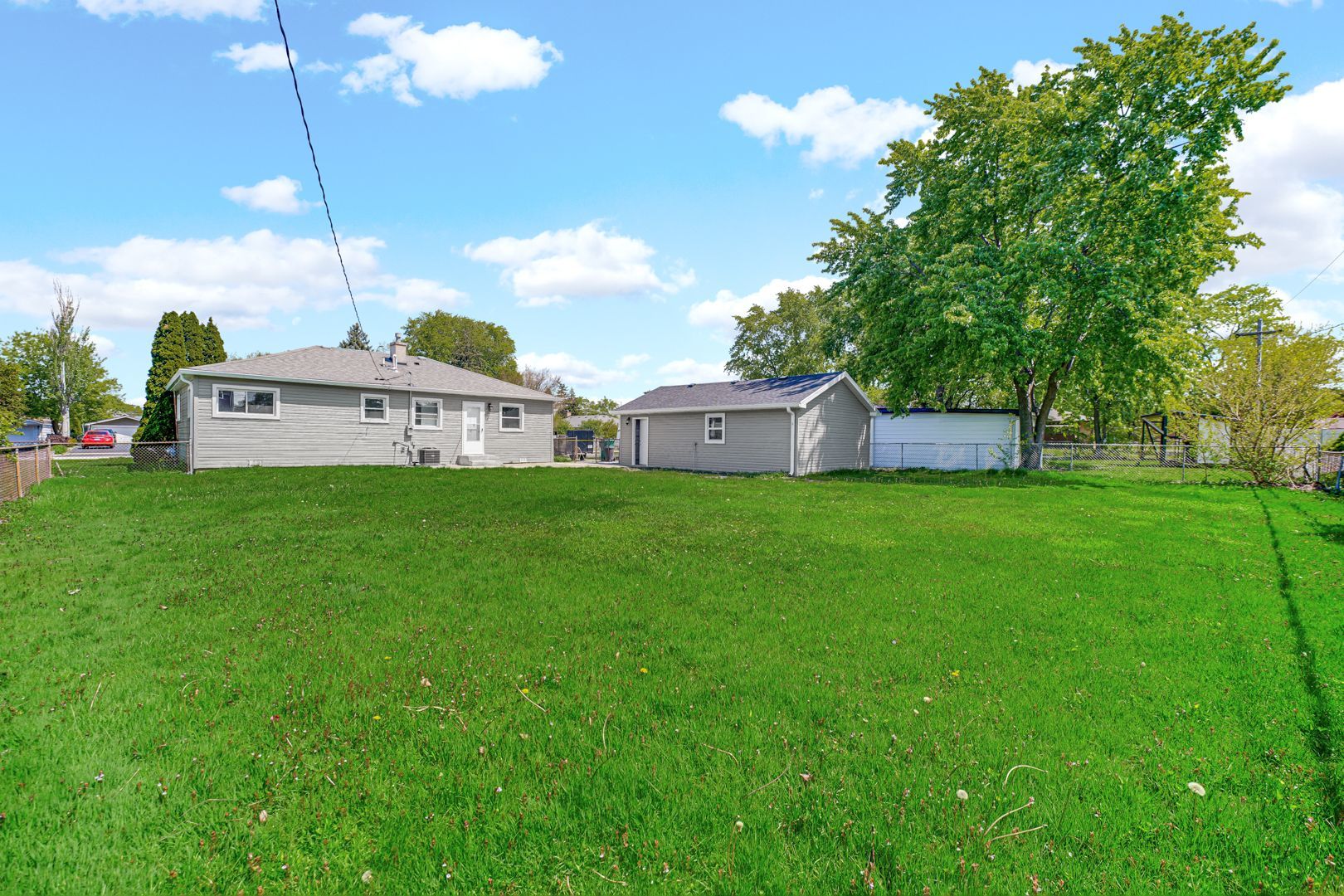 6409 W 85th Place Property Photo 16