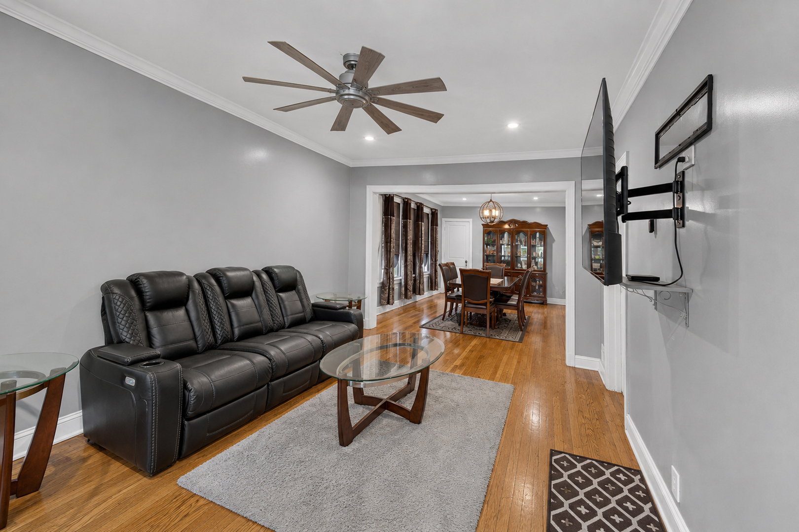 9926 S Wentworth Avenue Property Photo 3