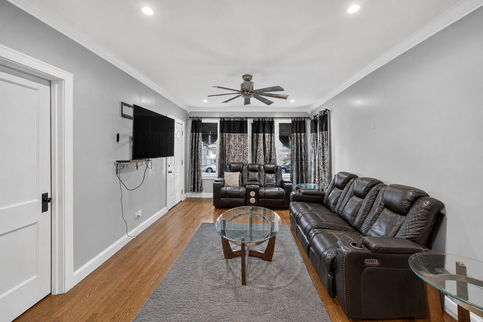 9926 S Wentworth Avenue Property Photo 4