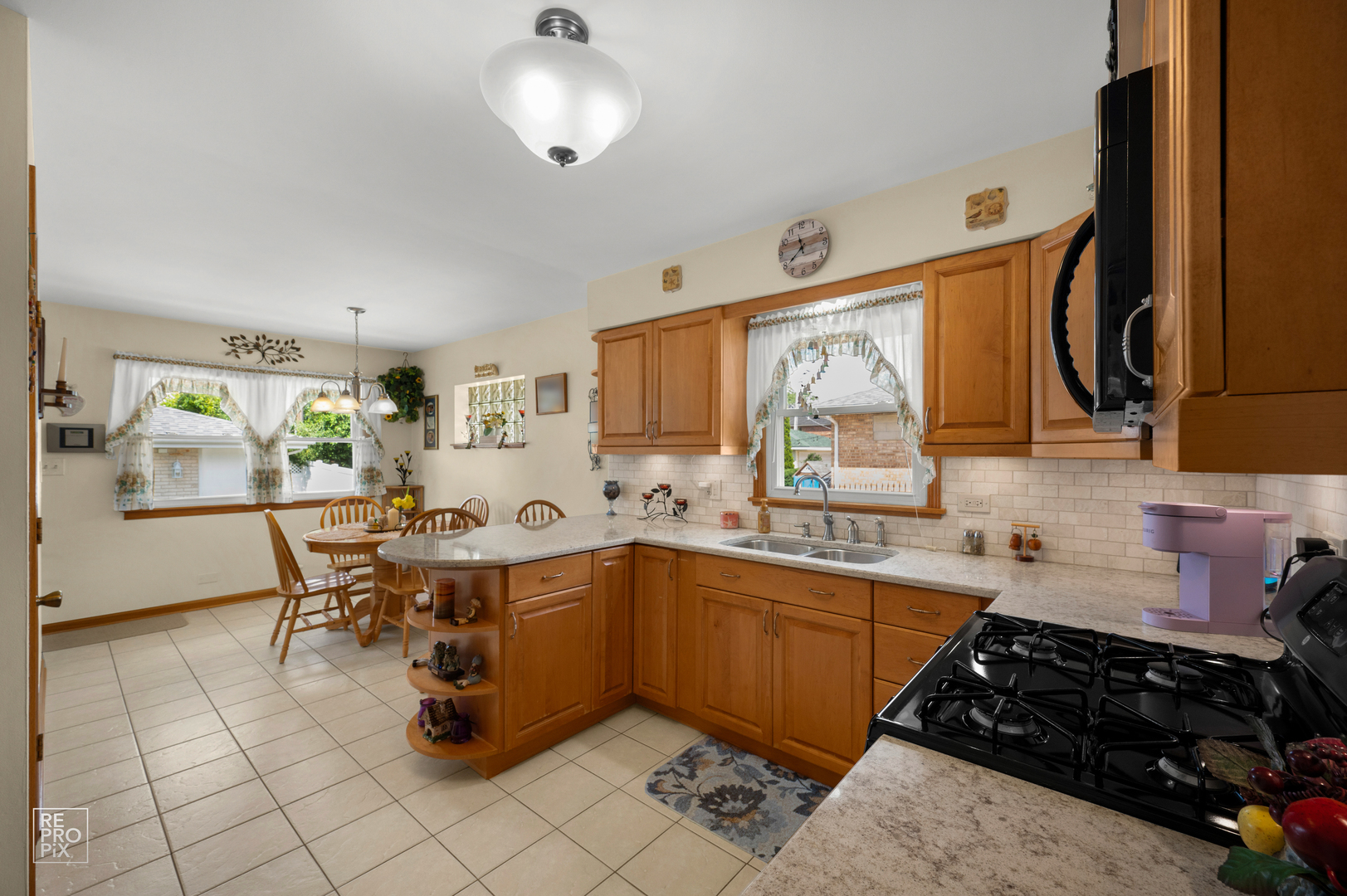 444 S Prospect Avenue Property Photo 8