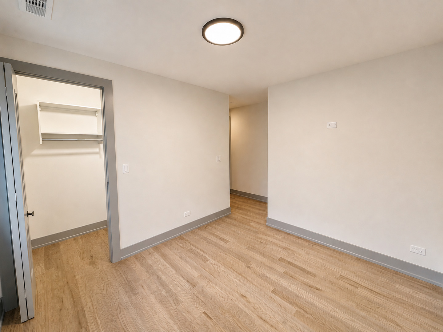 1337 W Estes Avenue 1d Property Photo 22